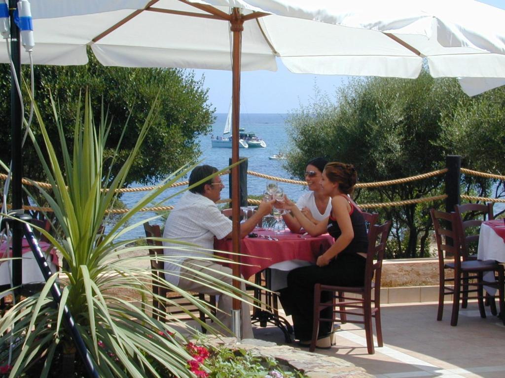 Residence Il Borgo Di Porto Corallo Villaputzu Kültér fotó